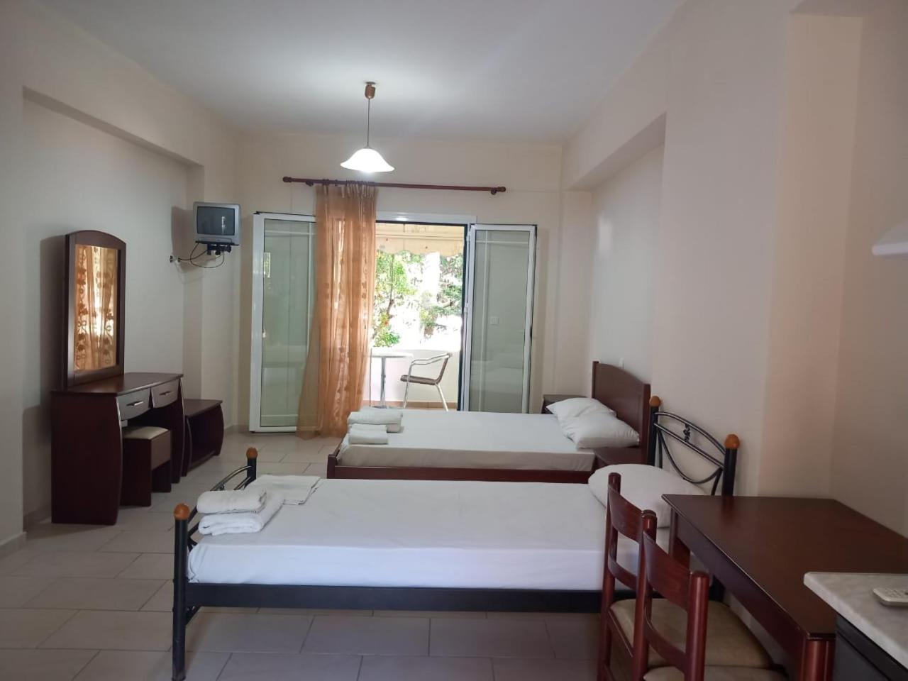 Lenia Studios Kalamítsi Dış mekan fotoğraf