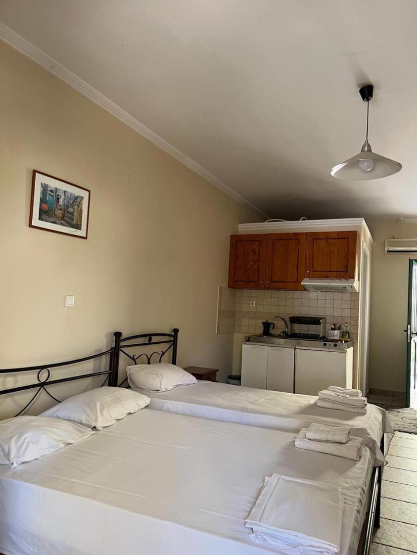 Lenia Studios Kalamítsi Dış mekan fotoğraf