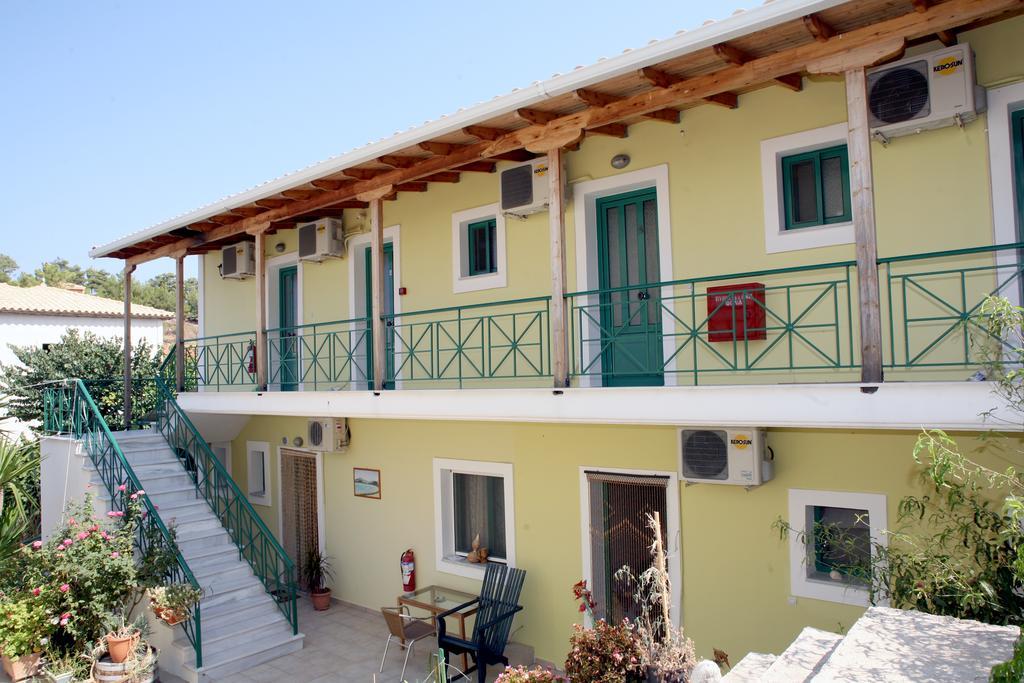 Lenia Studios Kalamítsi Dış mekan fotoğraf